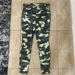 Lululemon Swift speed high rise Size 10 28”